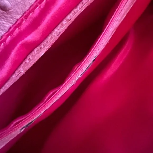 JJ winters pink ostrich clutch - Picture 5 of 5